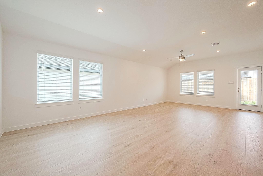 1210 Via Del Corso Lane - Photo 1