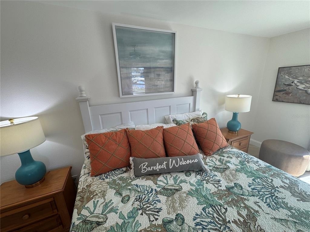 2571 Cyprus Drive - Photo 4