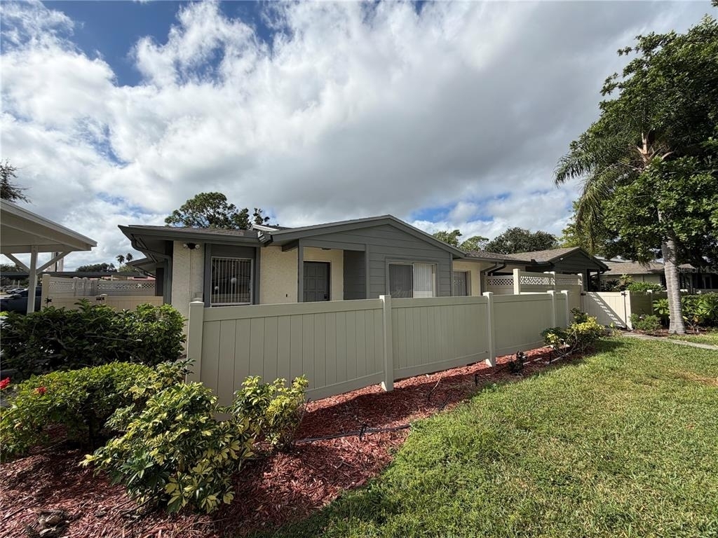 2606 29th Ave W - Photo 1