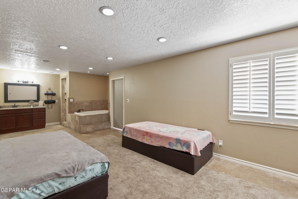8614 Holmsely Trail - Photo 16