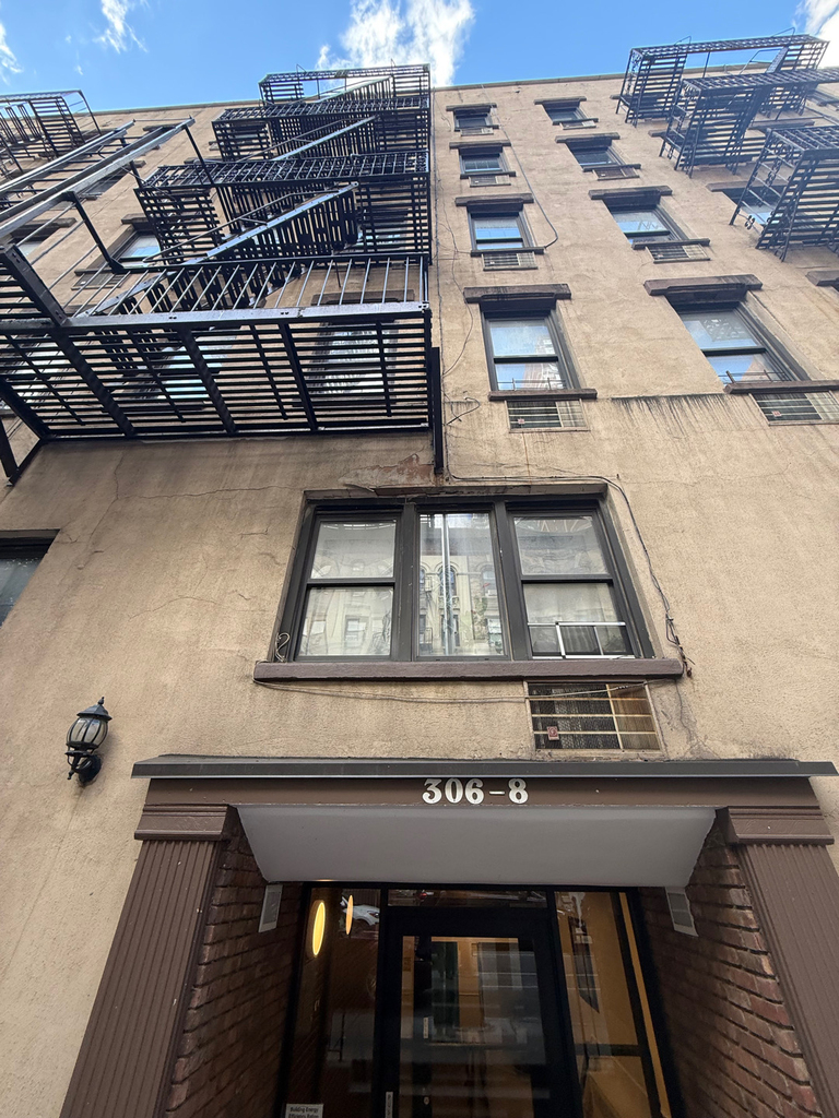 306 East 91st Street - Photo 11