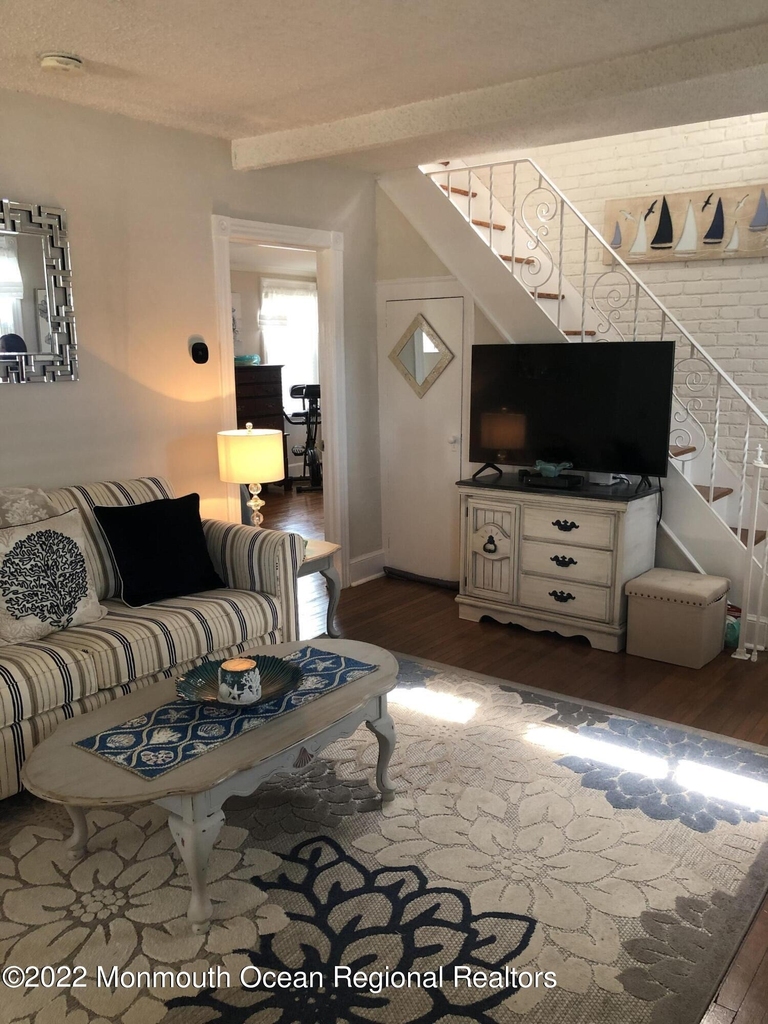 1717 River Road - Photo 15
