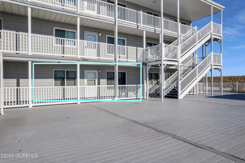 1 2nd Avenue - Photo 2