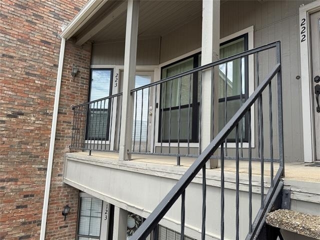 2736 Silver Creek Drive - Photo 2