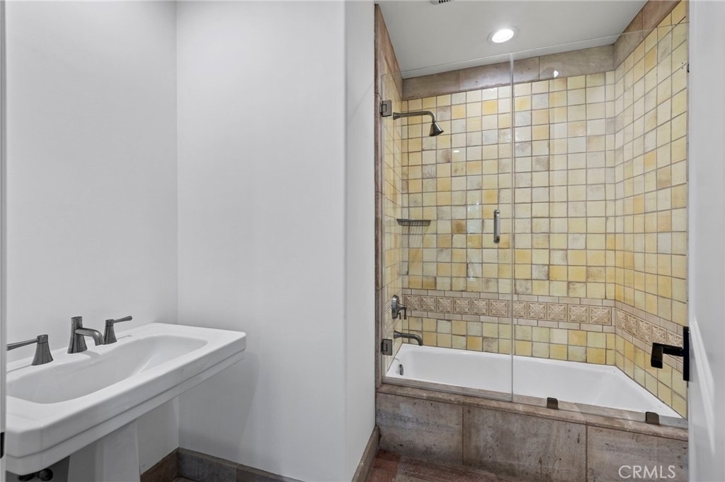 1316 Beverly Grove Place - Photo 33