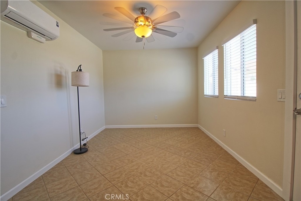 719 E Ramsey - Photo 1