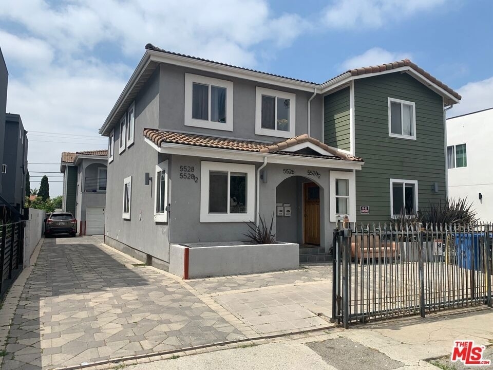 5526 Barton Avenue - Photo 0