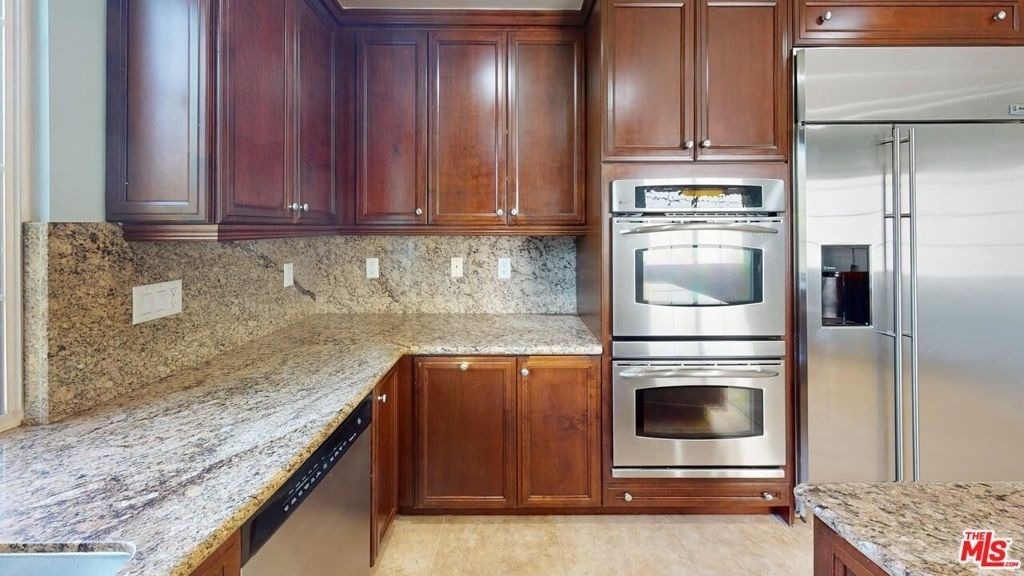 5655 Como Circle - Photo 4