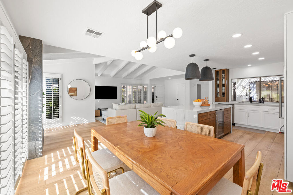 72417 Rolling Knolls Drive - Photo 8