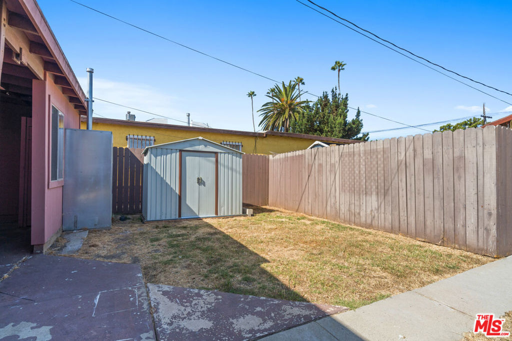 932 1/2 California Avenue - Photo 12