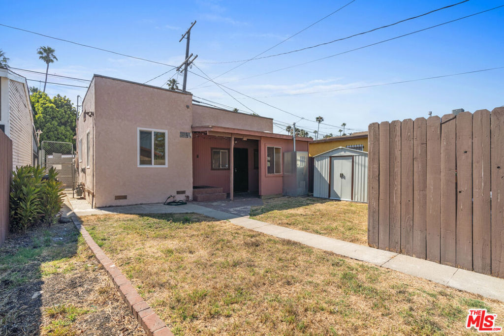 932 1/2 California Avenue - Photo 4