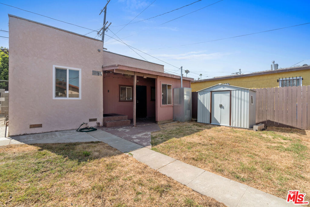 932 1/2 California Avenue - Photo 11