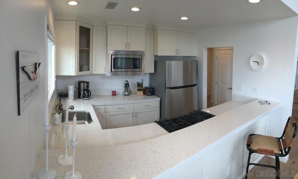 5112 Saratoga Ave - Photo 4