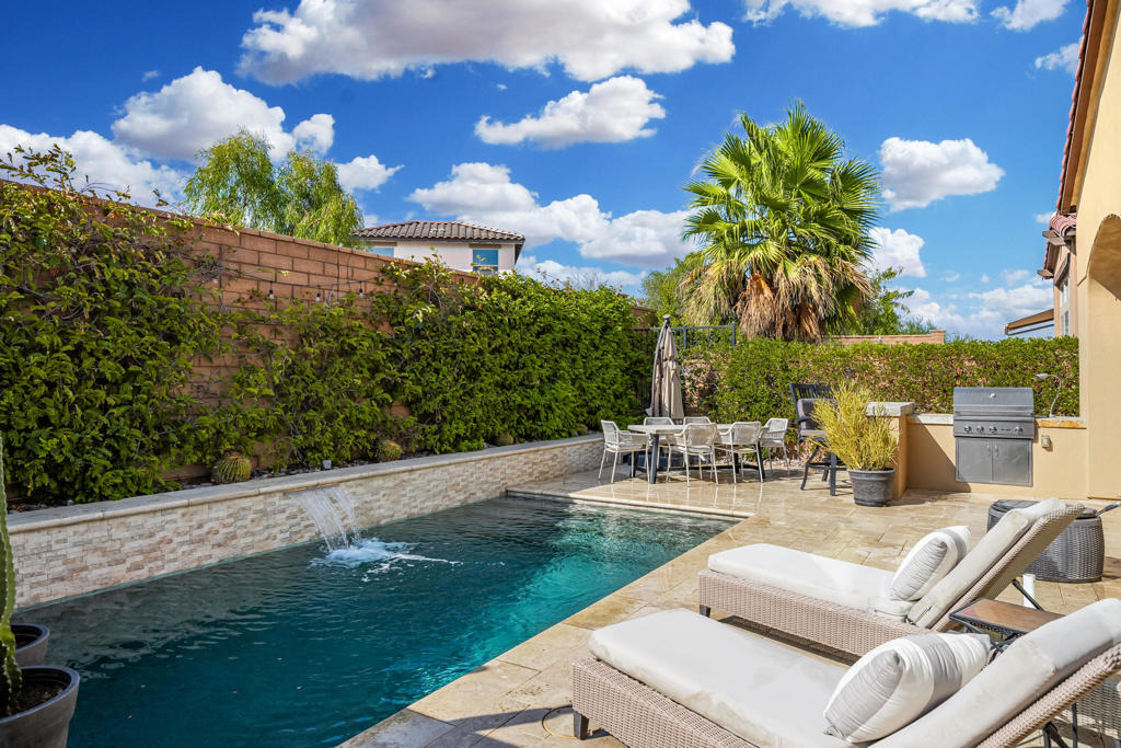 80450 Platinum Way - Photo 42