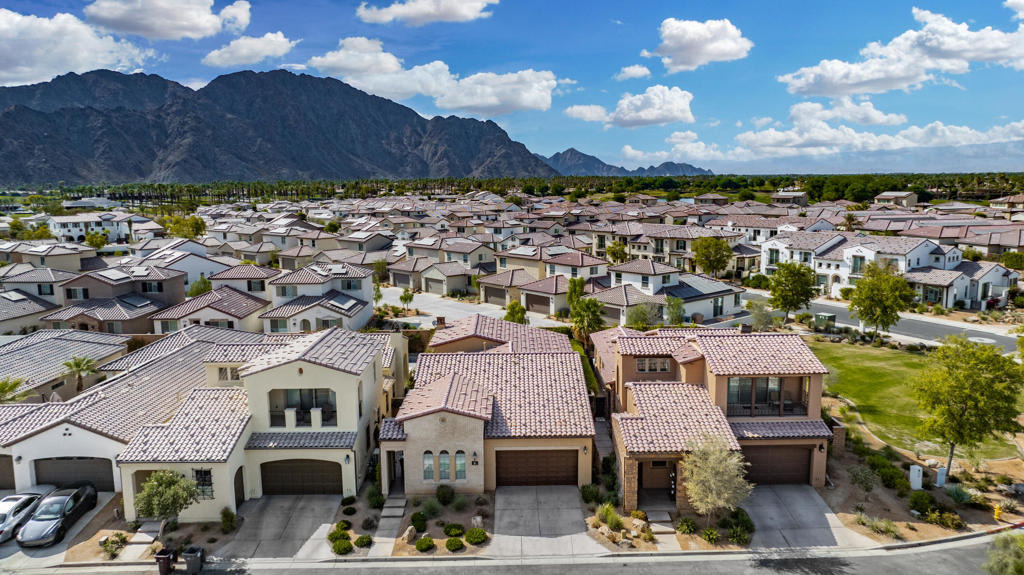 80450 Platinum Way - Photo 45