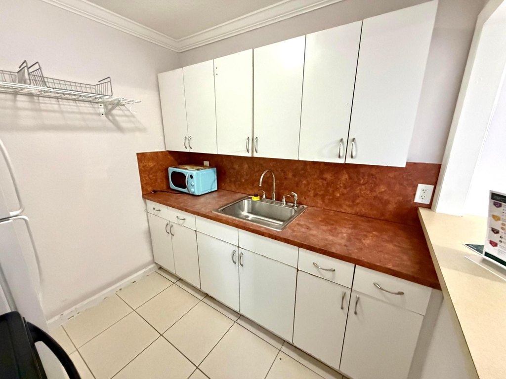711 Ne 14 Street - Photo 18