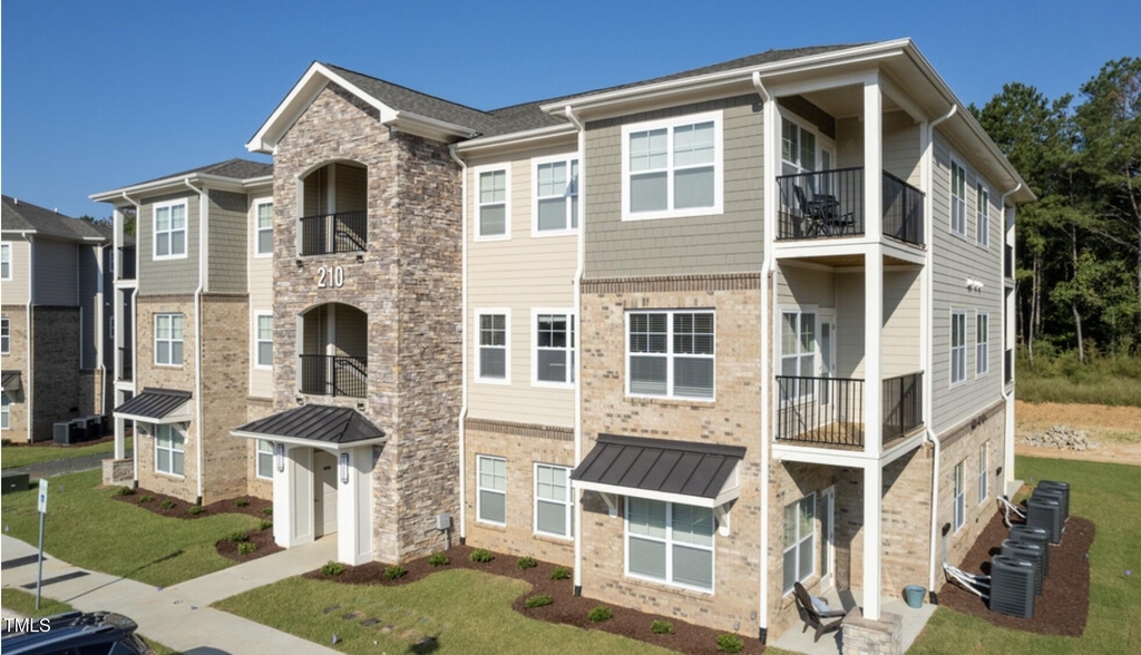 170 Grove Circle - Photo 2