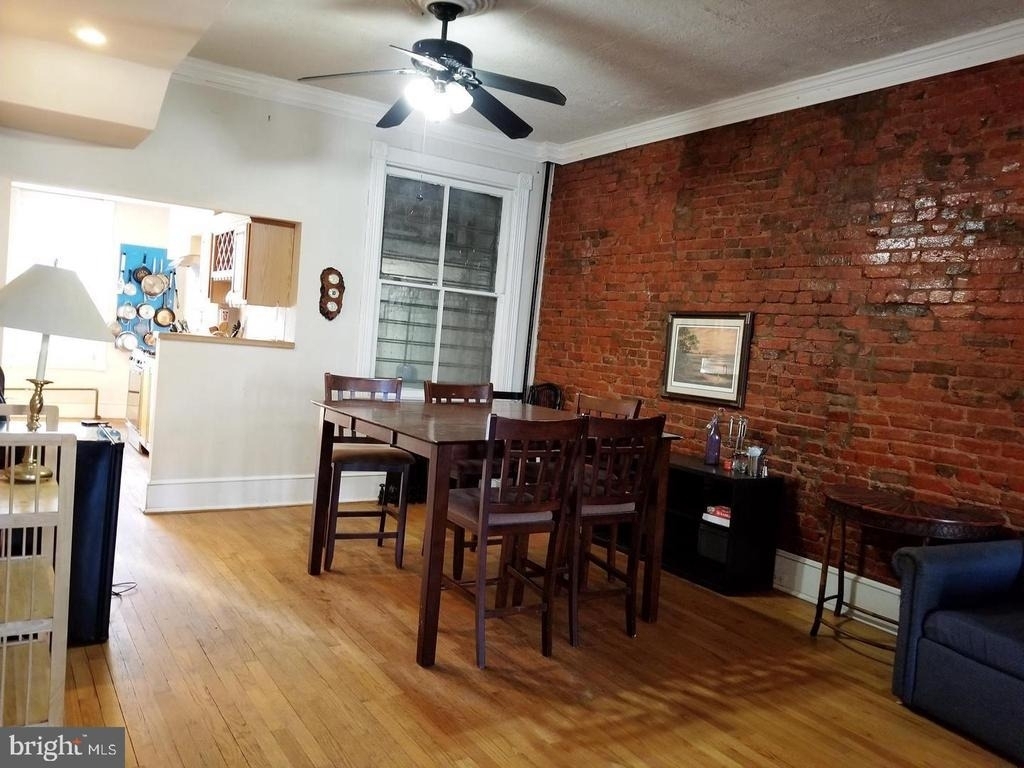 1377 F Street Ne - Photo 2