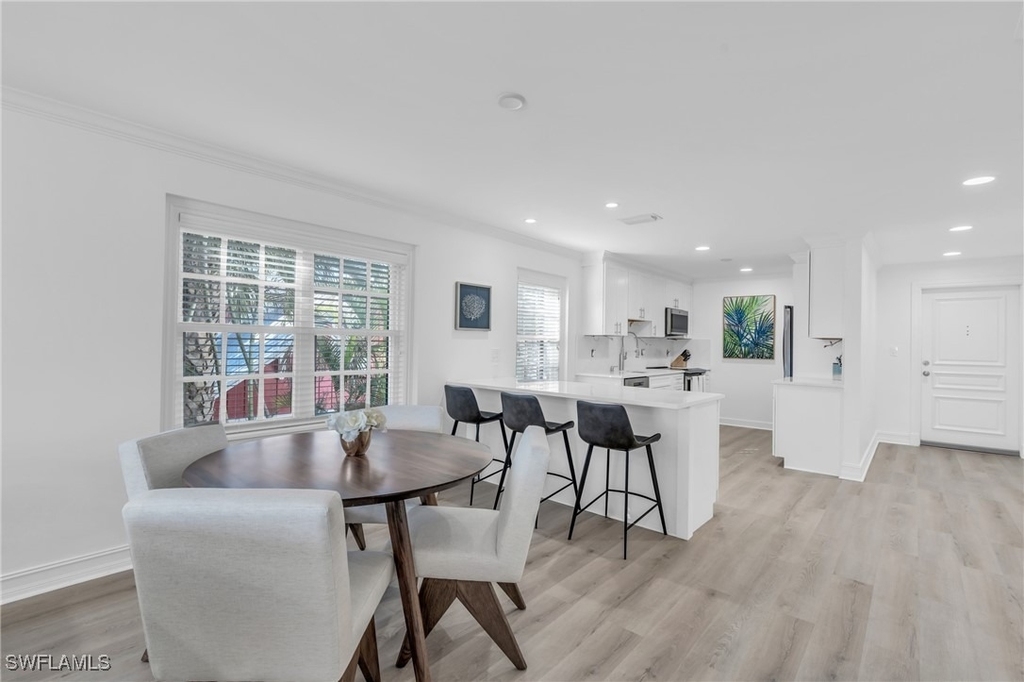 271 Broad Avenue S - Photo 4