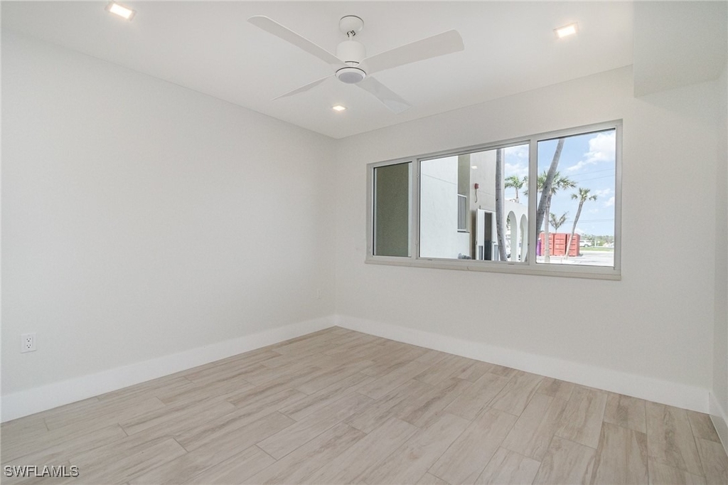 25870 Hickory Boulevard - Photo 15