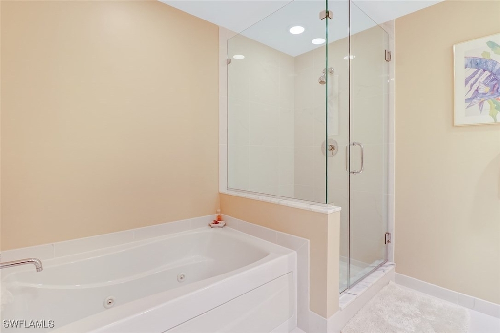 3000 Oasis Grand Boulevard - Photo 15
