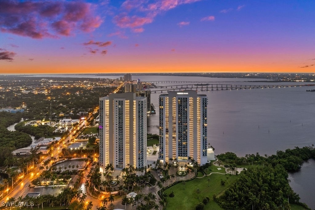 3000 Oasis Grand Boulevard - Photo 25