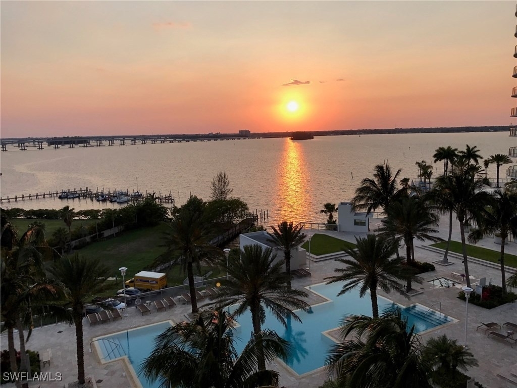3000 Oasis Grand Boulevard - Photo 24