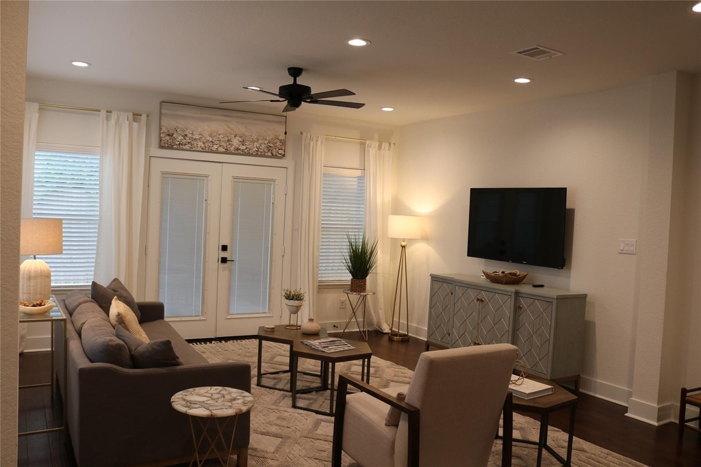 4714 Fisk Street - Photo 7