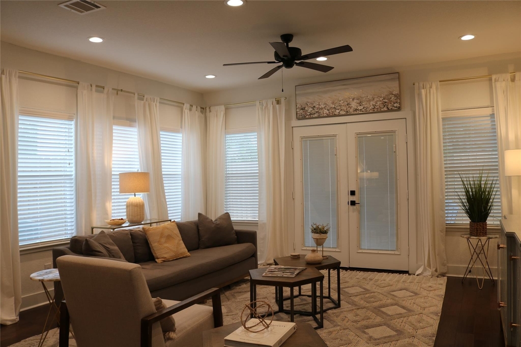 4714 Fisk Street - Photo 6