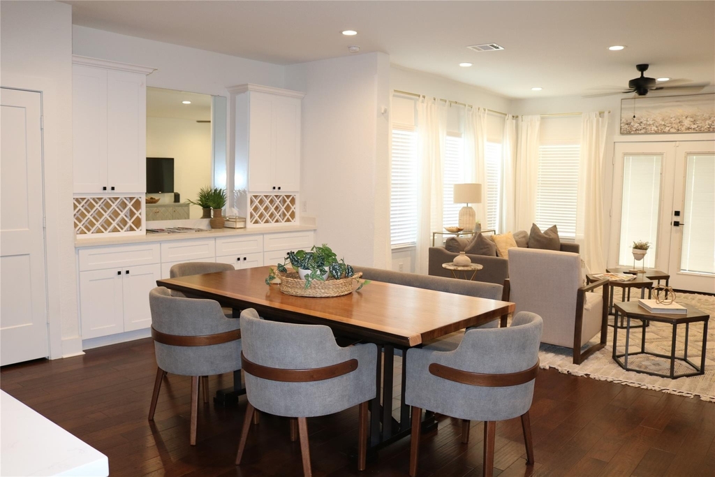 4714 Fisk Street - Photo 2