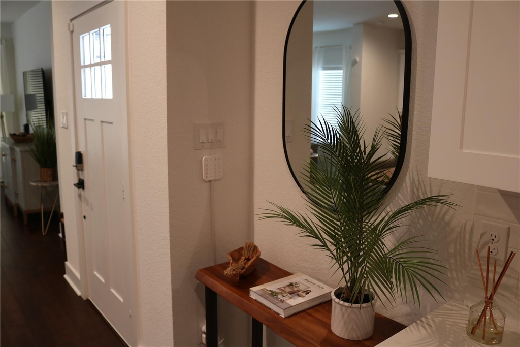 4714 Fisk Street - Photo 5