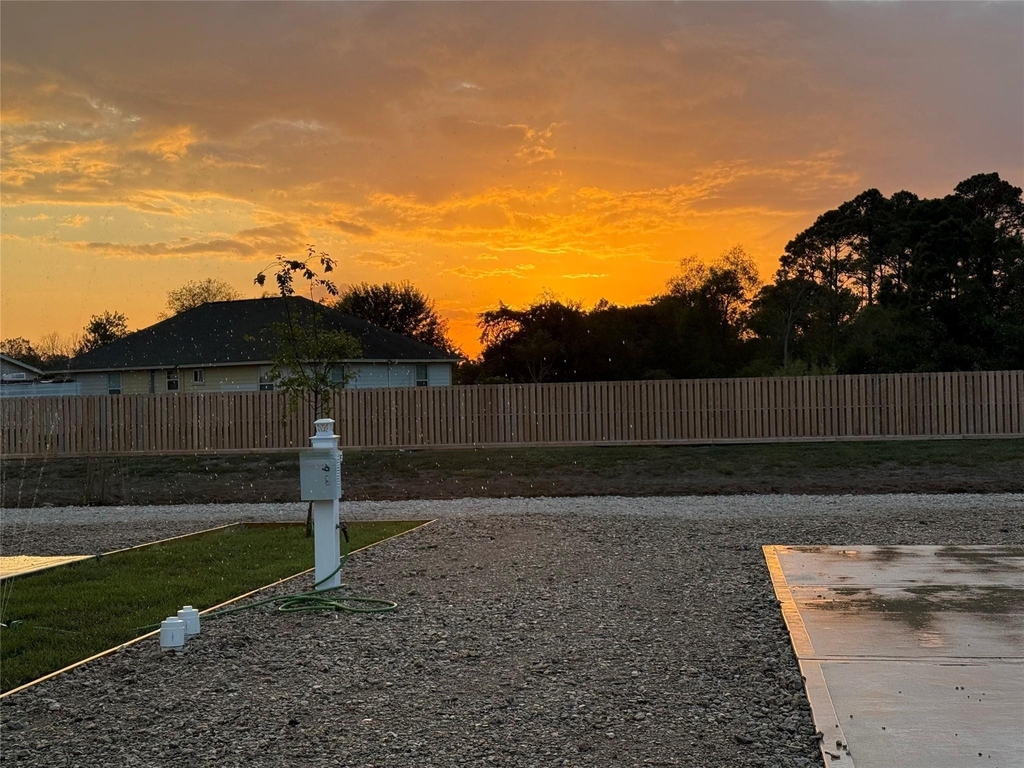 17310 Cowan Road - Photo 6