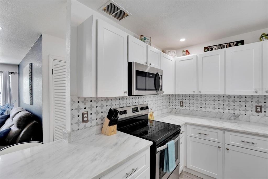 4731 W Montgomery Avenue - Photo 34