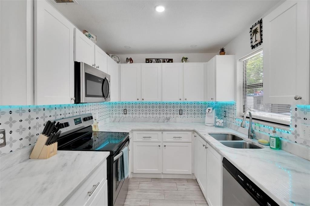 4731 W Montgomery Avenue - Photo 13