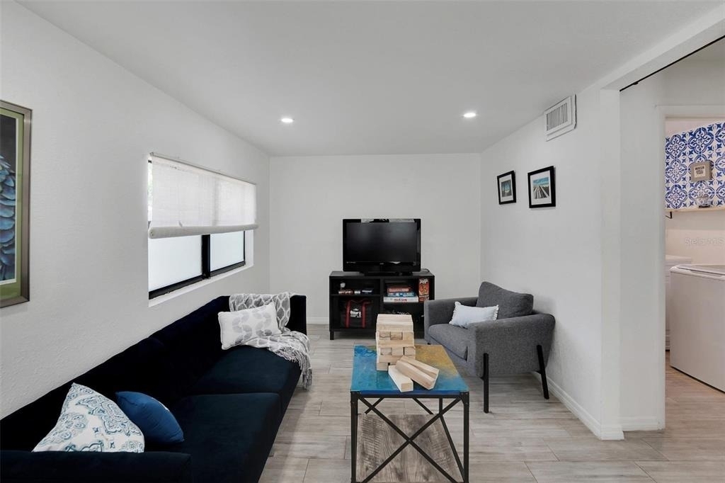 4731 W Montgomery Avenue - Photo 4