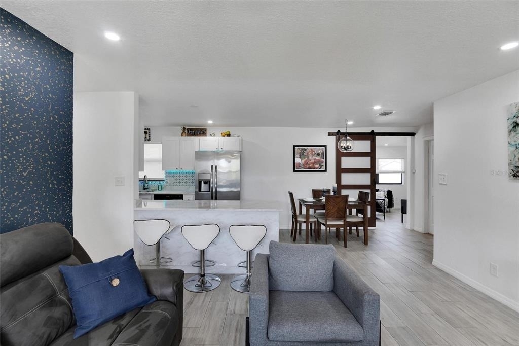 4731 W Montgomery Avenue - Photo 2