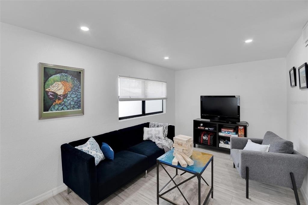 4731 W Montgomery Avenue - Photo 7