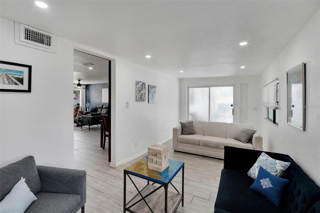 4731 W Montgomery Avenue - Photo 24