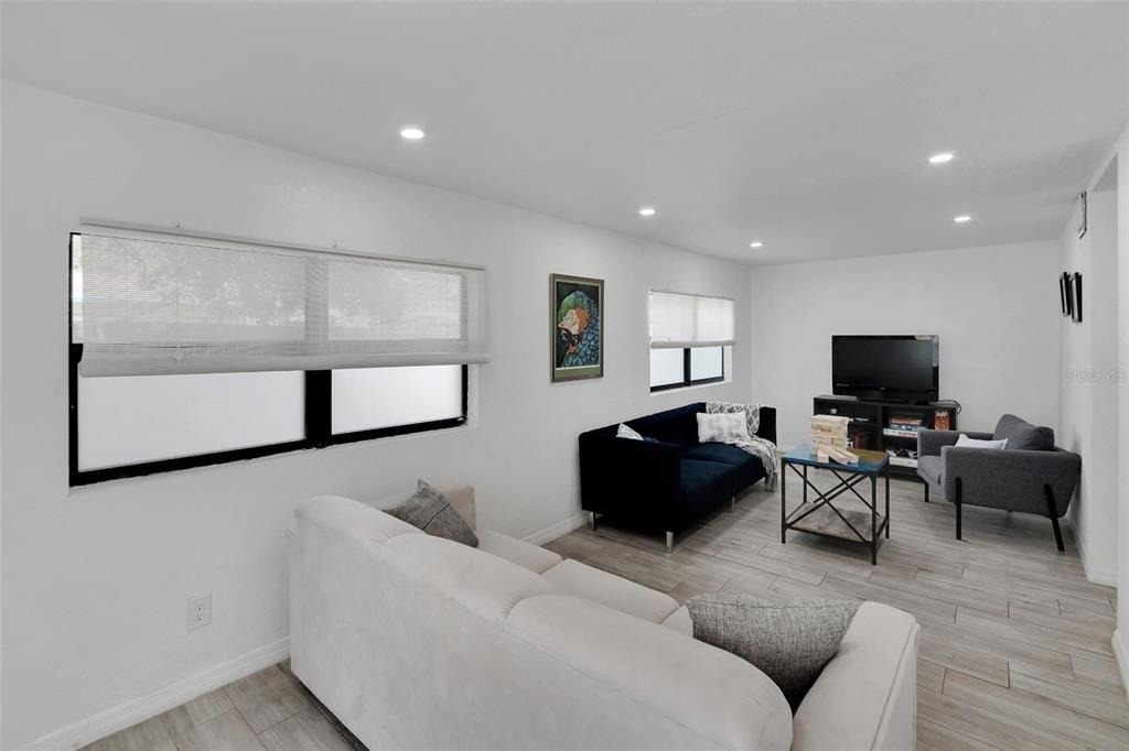 4731 W Montgomery Avenue - Photo 6
