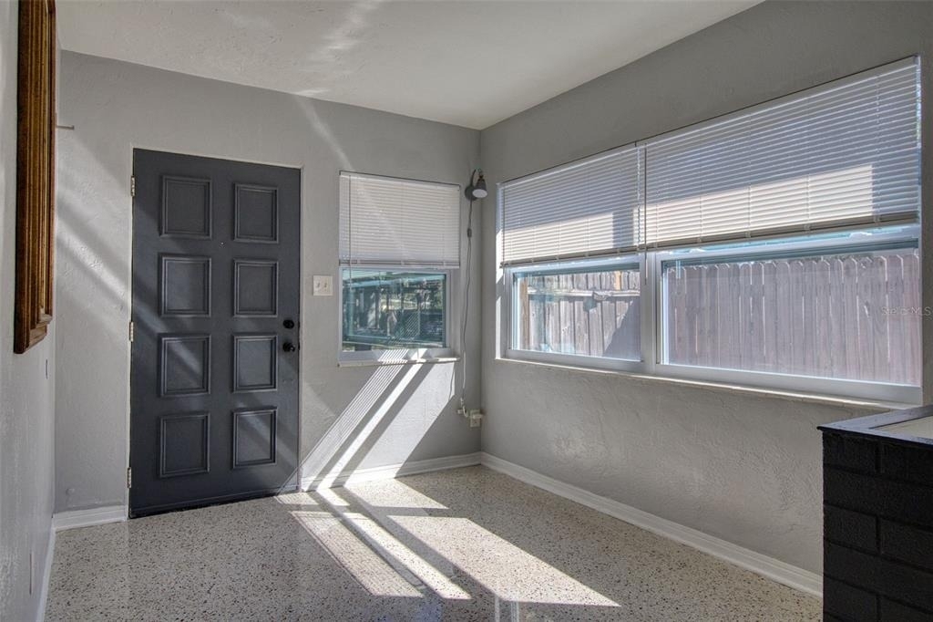 634 15 Avenue S - Photo 3