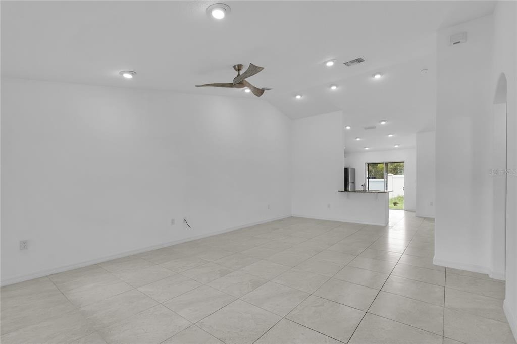 13 Llovera  Place - Photo 4