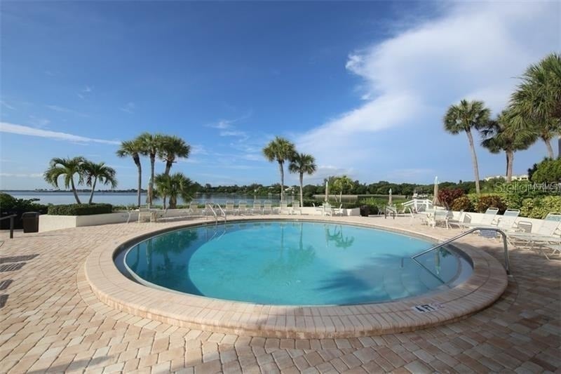 1614 Stickney Point Road - Photo 34