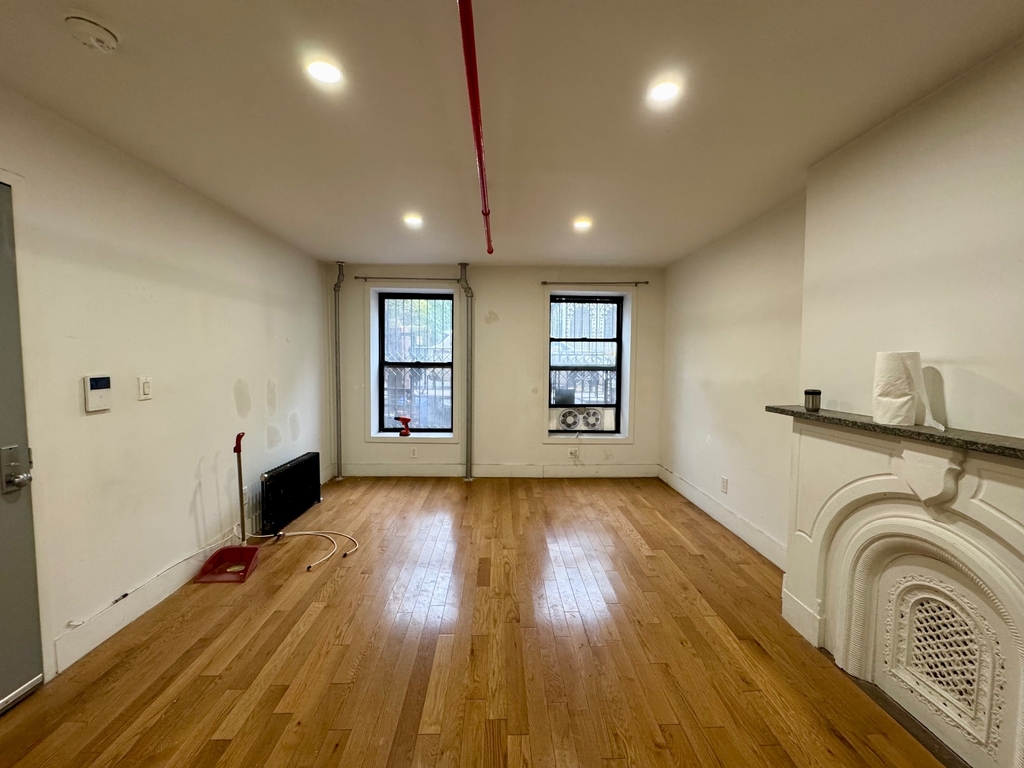 9 West 129th Street - Photo 1