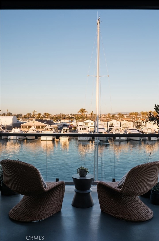 2230 Newport Boulevard - Photo 18