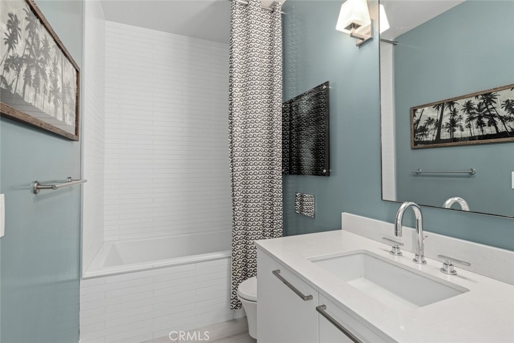 2280 Newport Boulevard - Photo 7