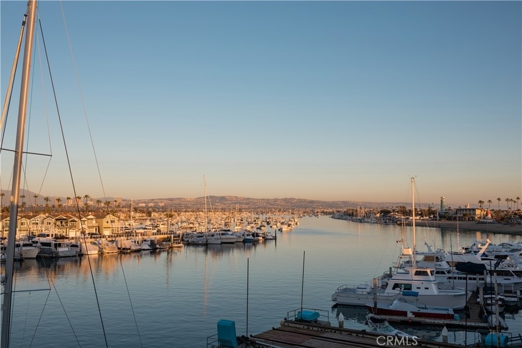 2280 Newport Boulevard - Photo 11