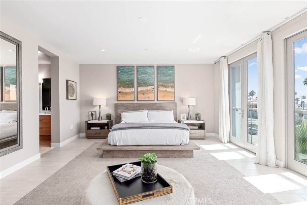 2280 Newport Boulevard - Photo 2