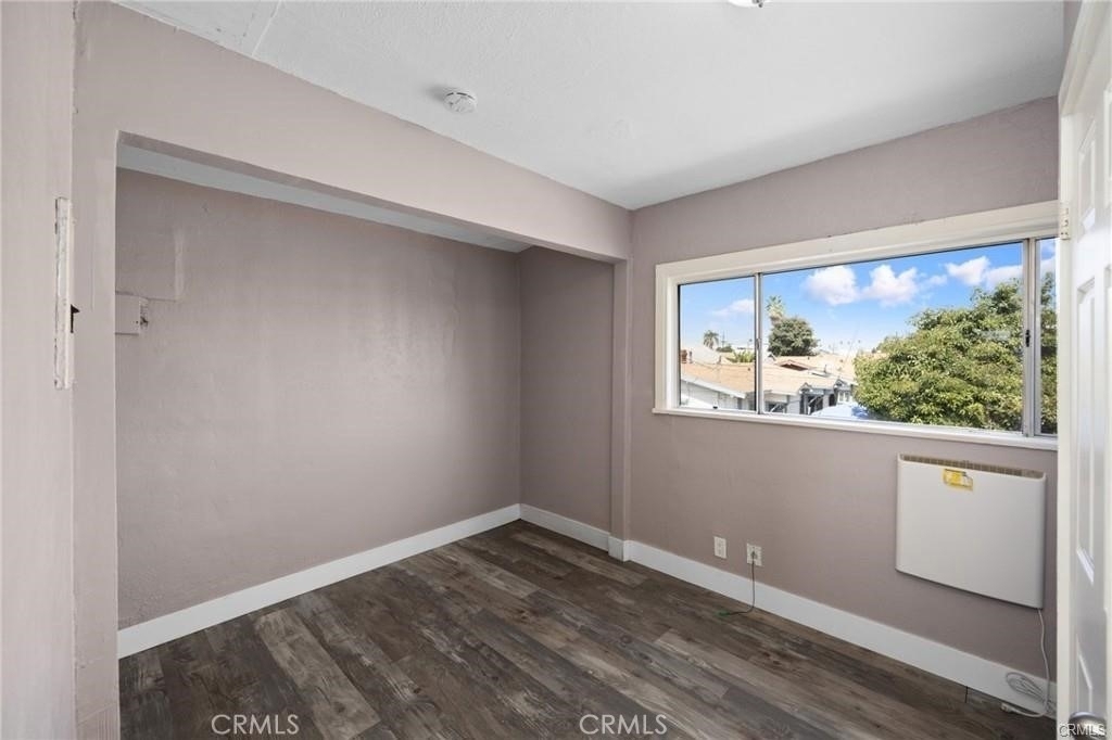 845 W 75th Street - Photo 3