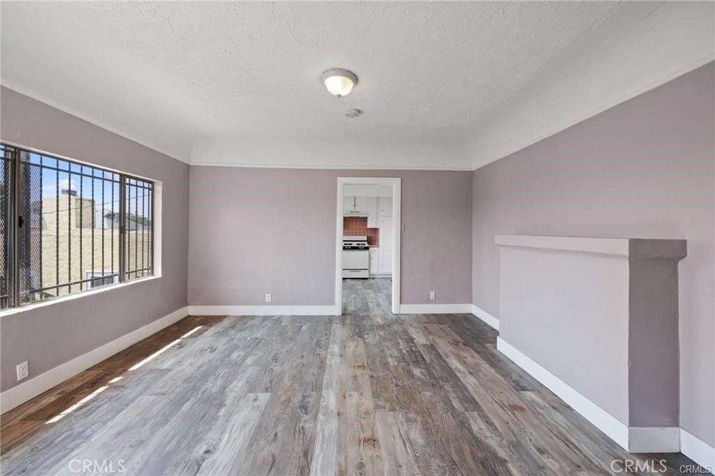 845 W 75th Street - Photo 8