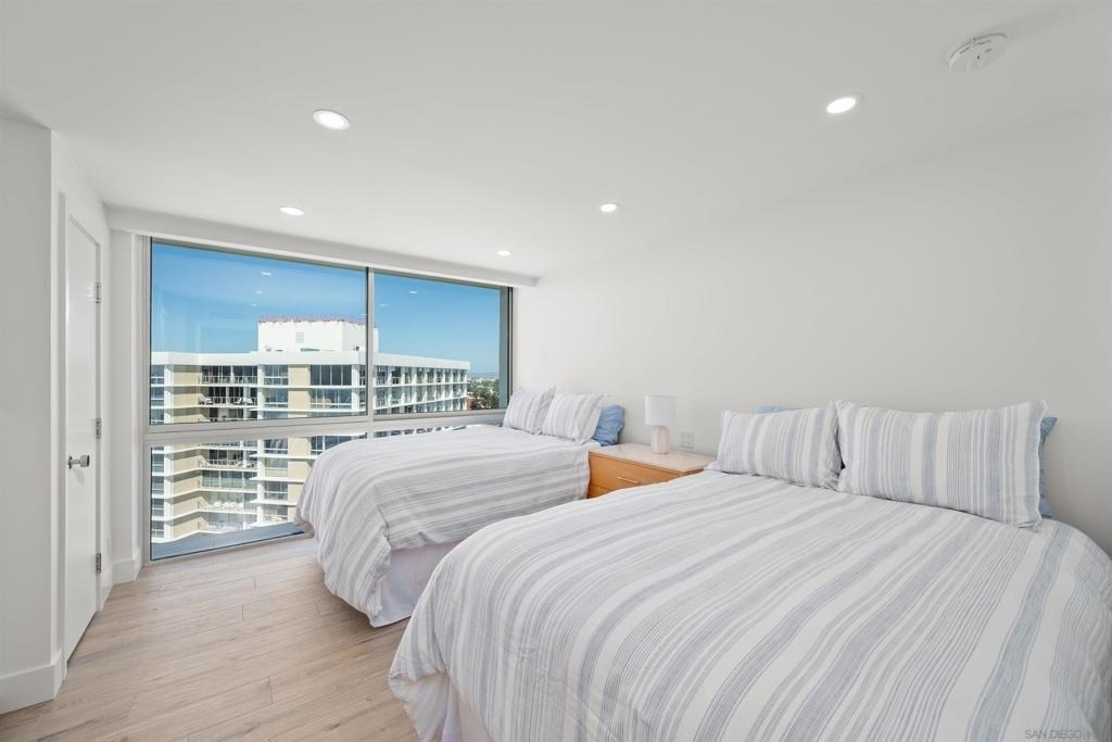 1730 Avenida Del Mundo - Photo 23
